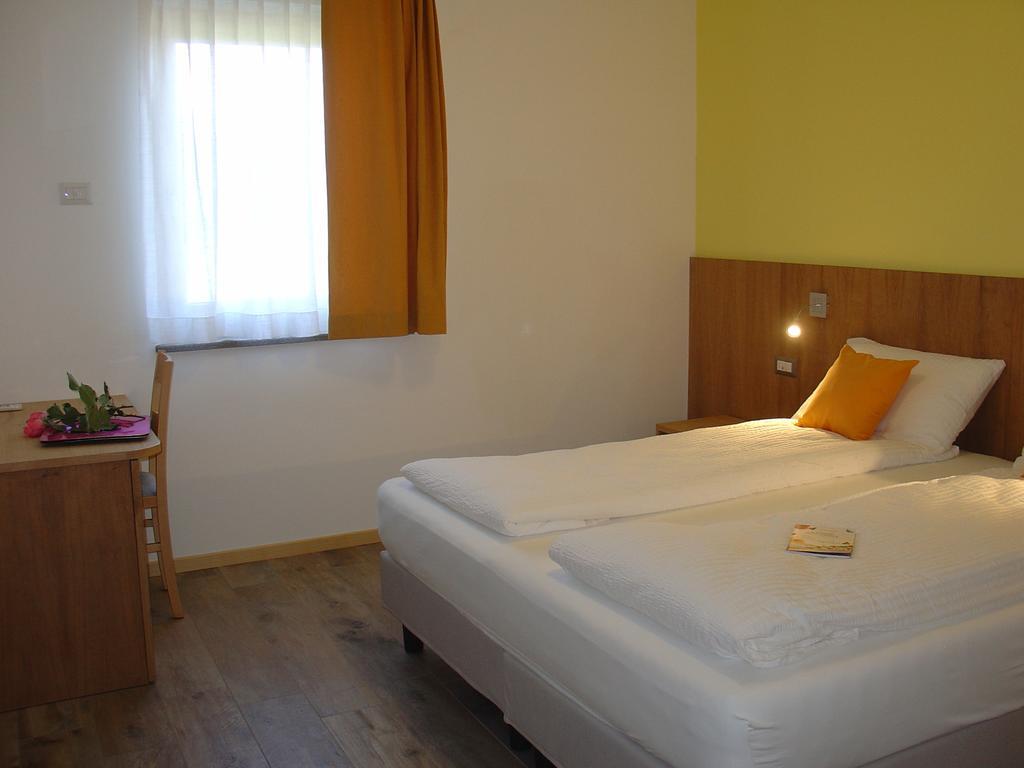 Agriturismo Girasole Фай дела Паганела Екстериор снимка